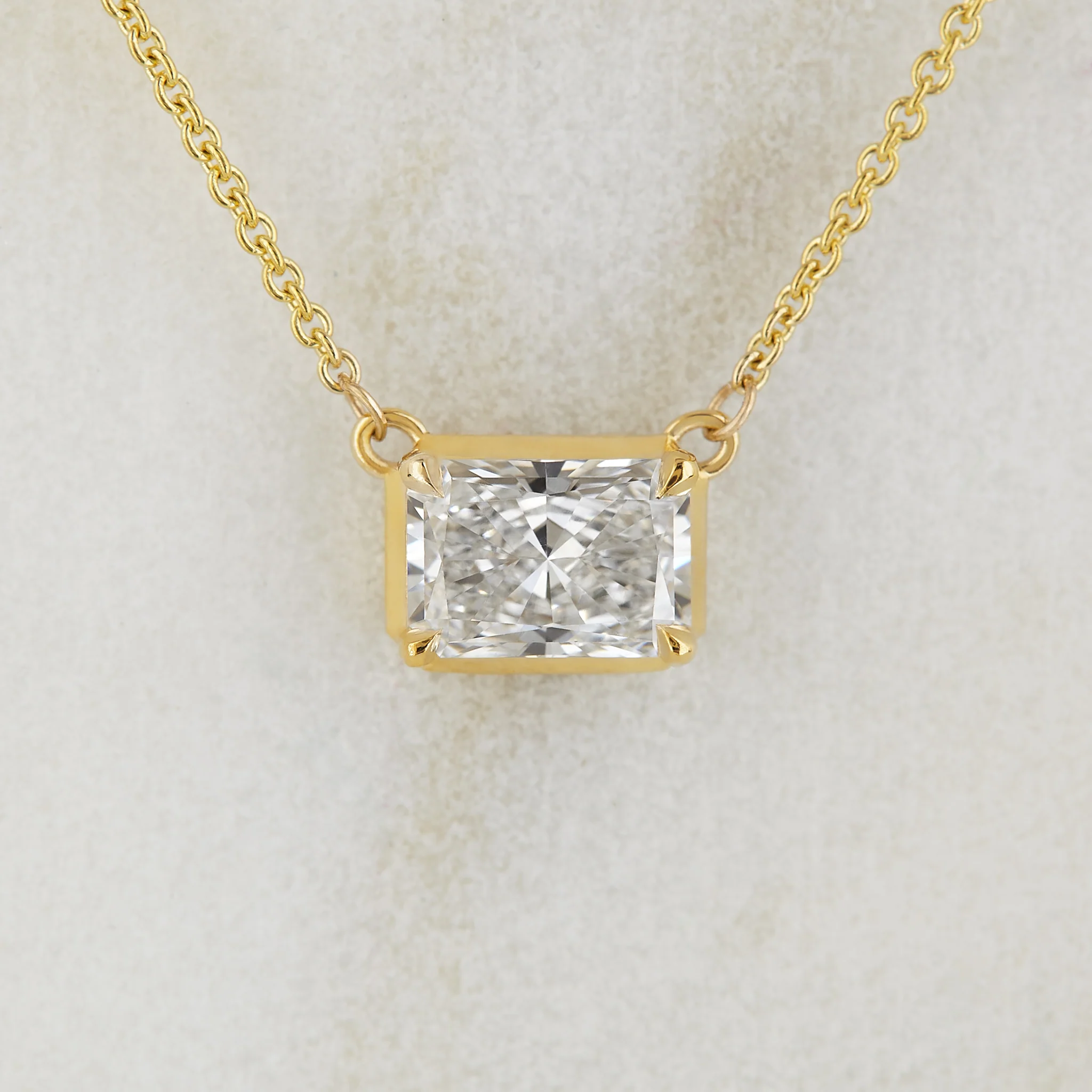 Aaren East-West Radiant 0.66 Lab Diamond Necklace in Yellow Gold - Image 3