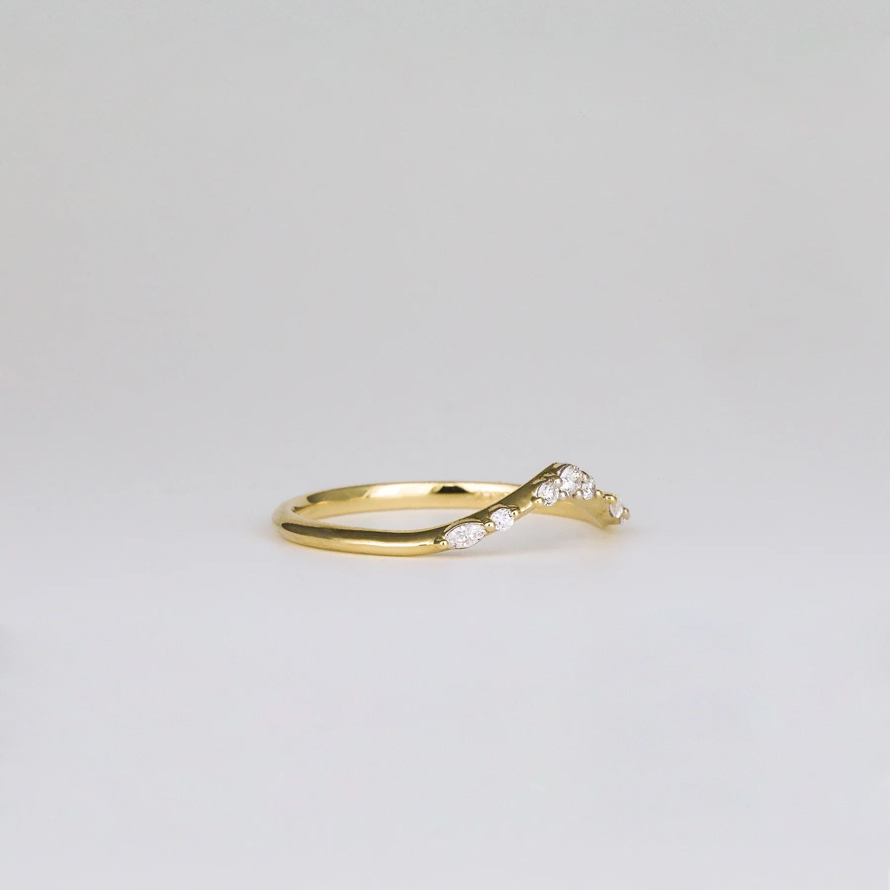 Amelie V-Shaped Diamond Wedding Band | Round & Marquise Cut - Image 4