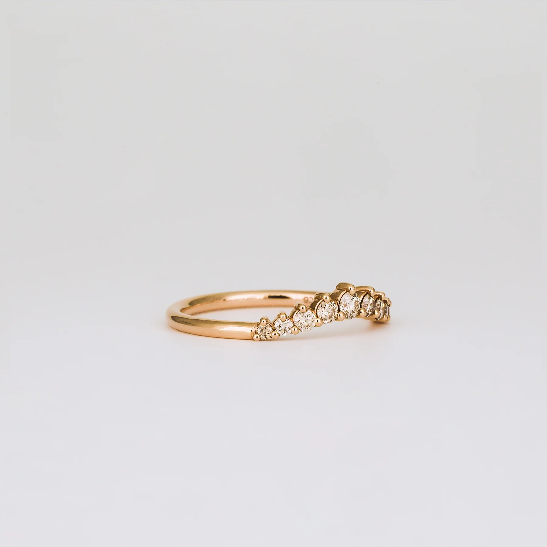 Daphne Round Curved Champagne - Image 3