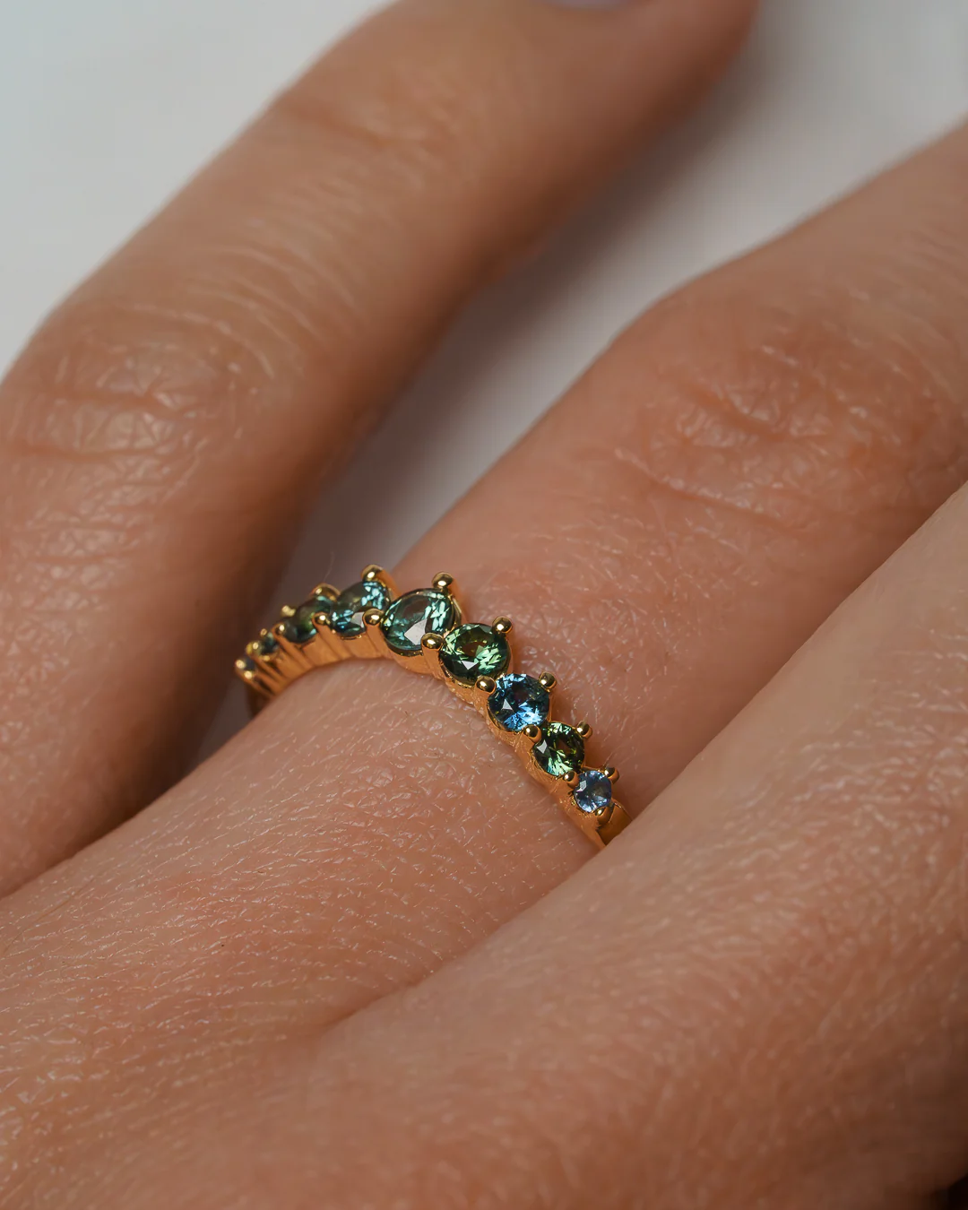Daphne Round Curved Teal Sapphire - Image 5