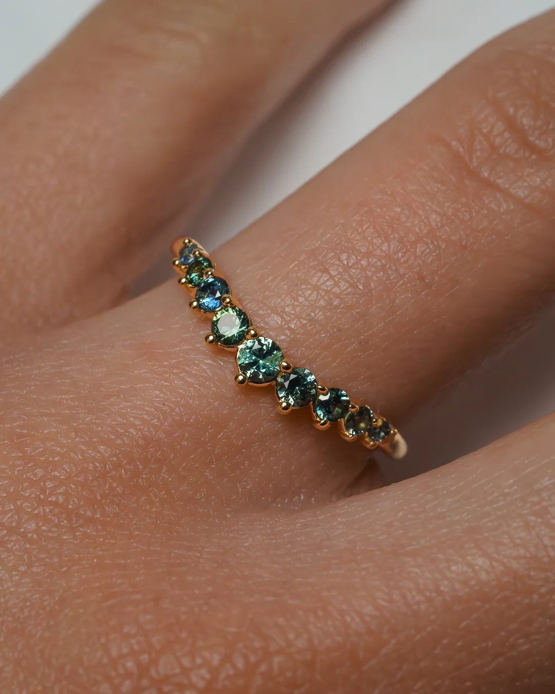 Daphne Round Curved Teal Sapphire - Image 6