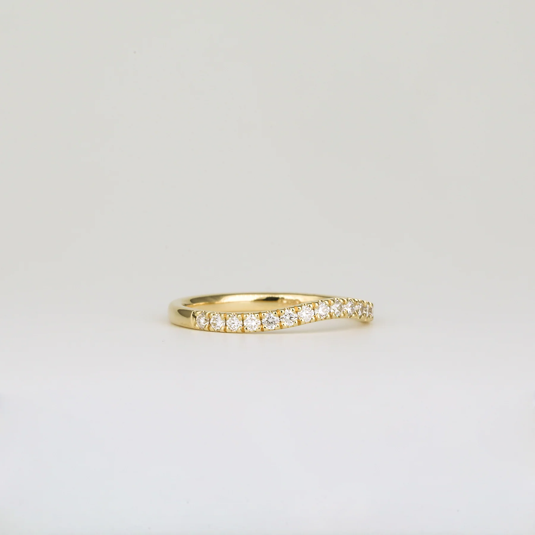 Dot Diamond Curved 0.33ct - Image 3