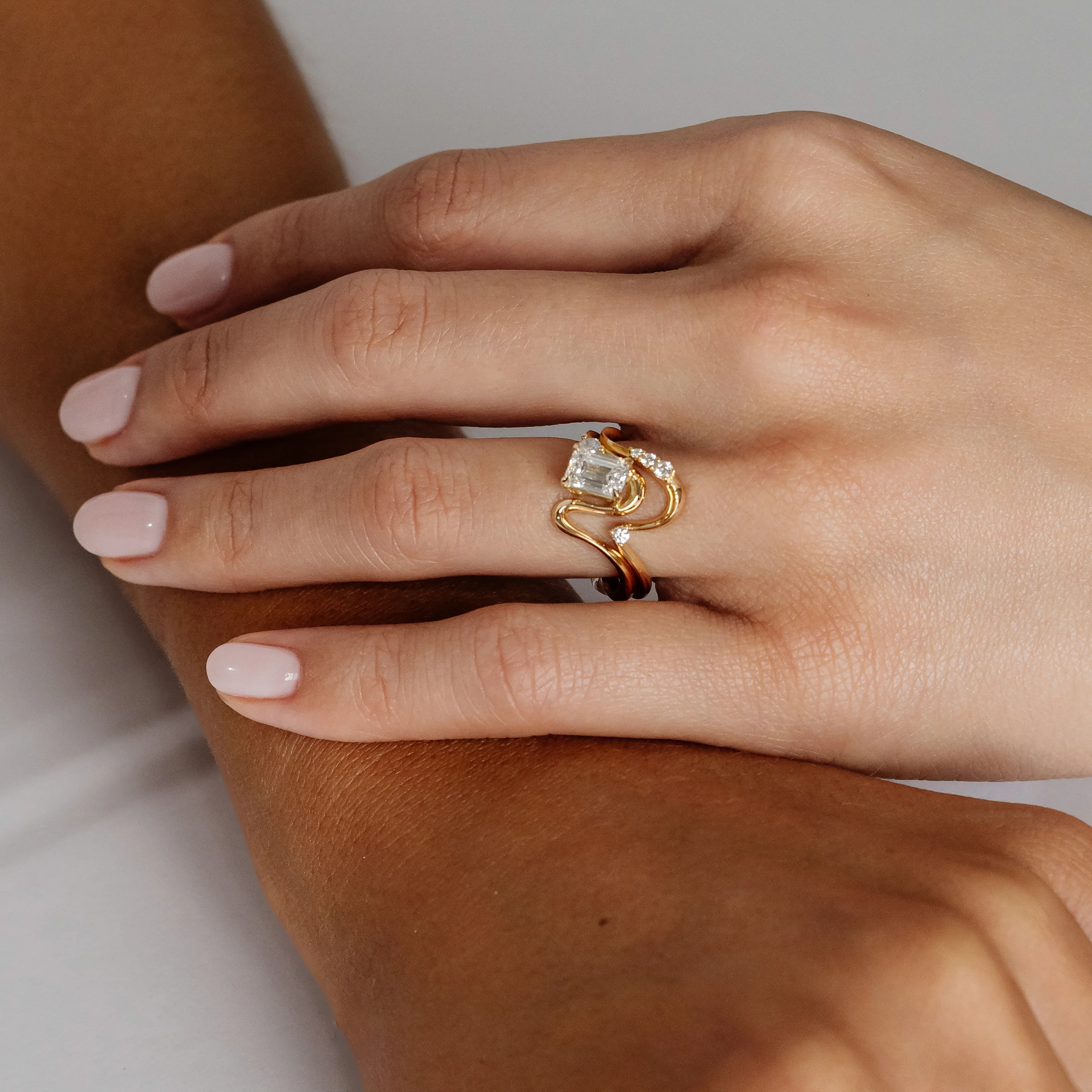 Maeva Oval Band - Image 13