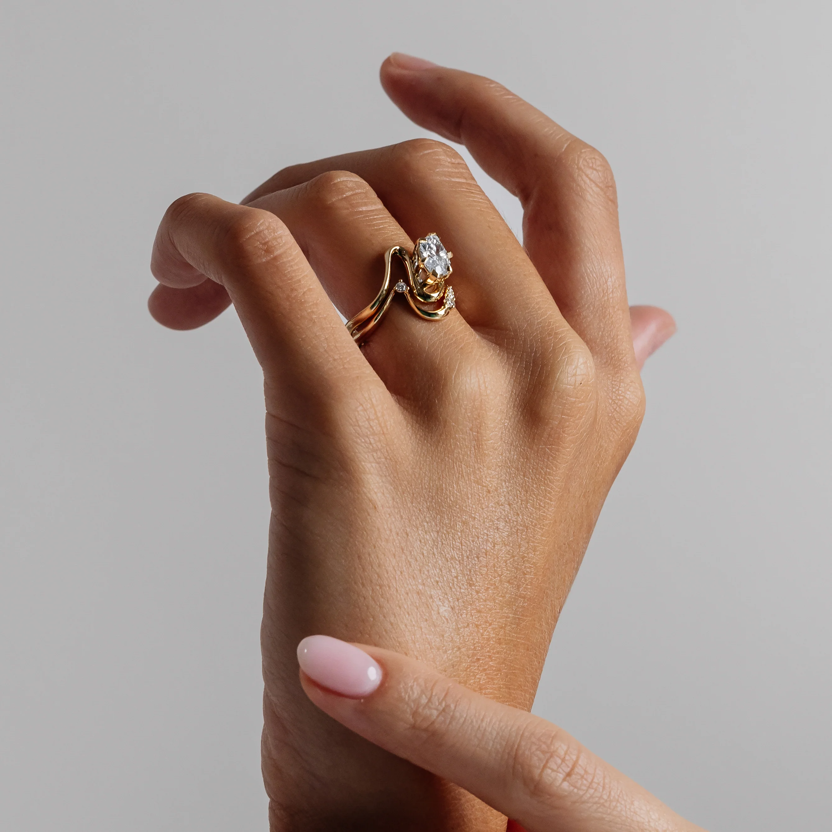 Maeva Oval Band - Image 14