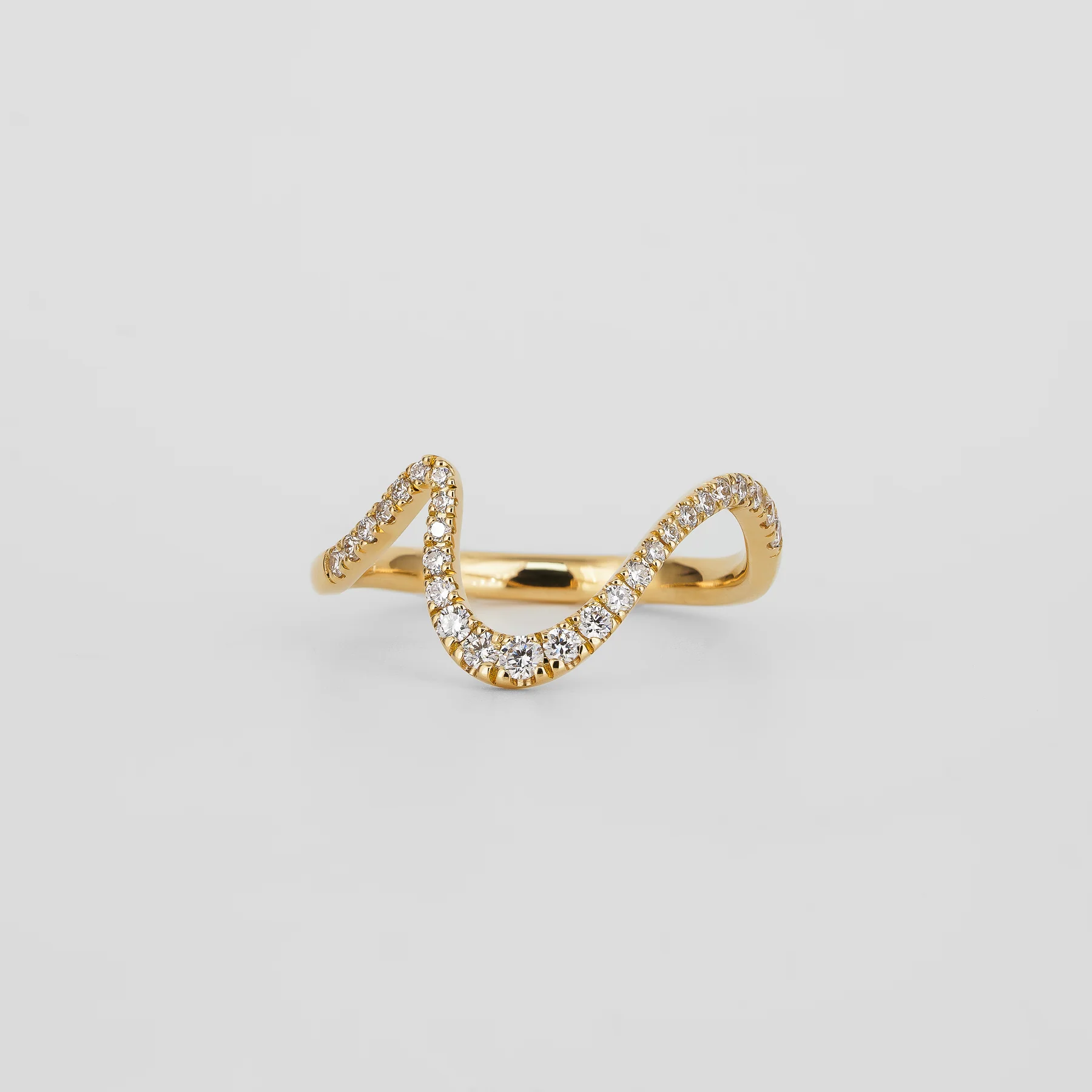 Maeva Pave Diamond Band