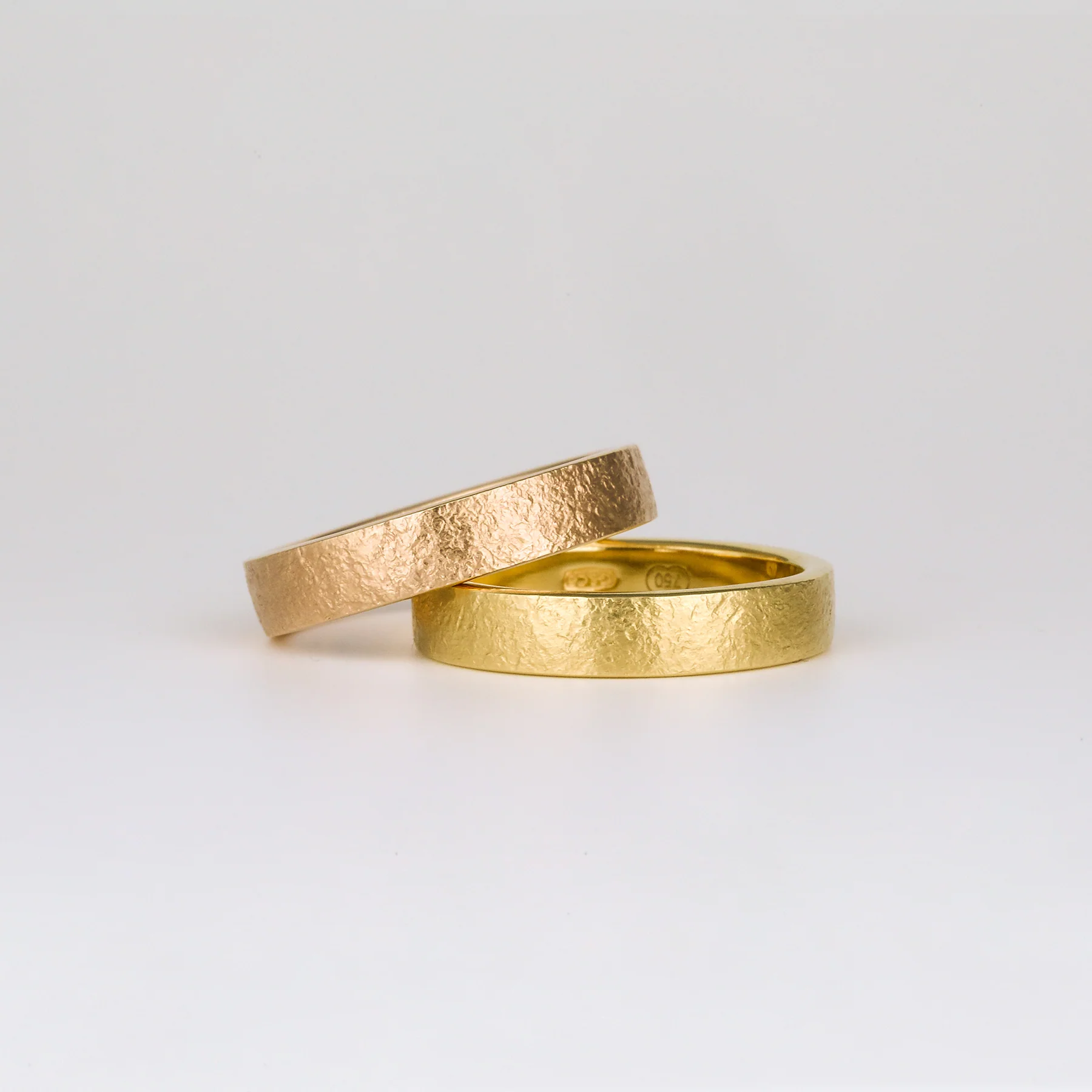 Touchstone 4mm Band - Image 3